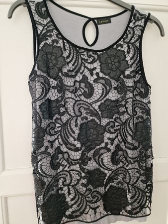 Schönes Sommer Top mit Spitze, Grösse S neuwertig!