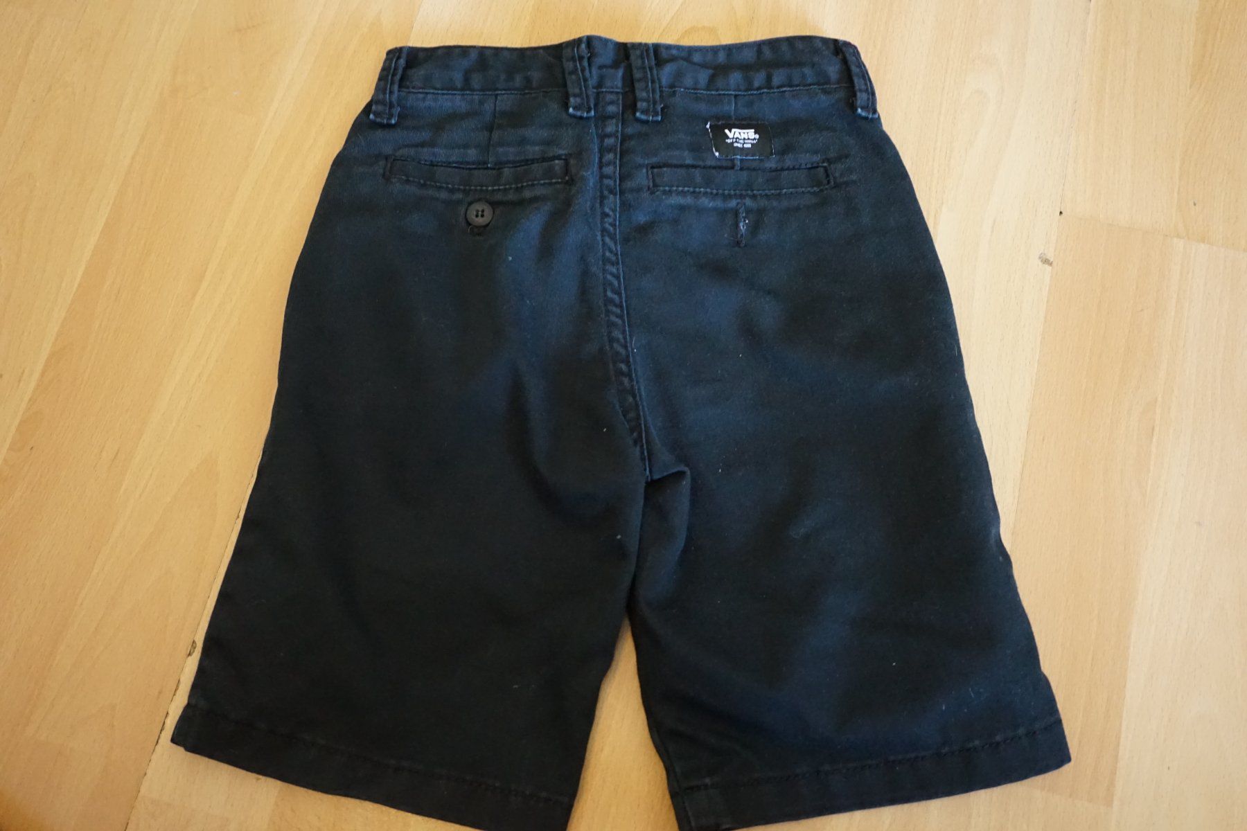 Vans Pantaloni: Vans Shorts ca. Gr.122 – Usato da Zürich venduto da einalemjena 5