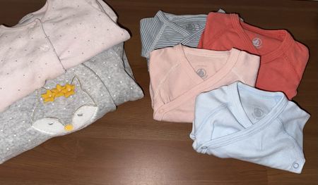 Babykleidung-Set zu verkaufen 🧸