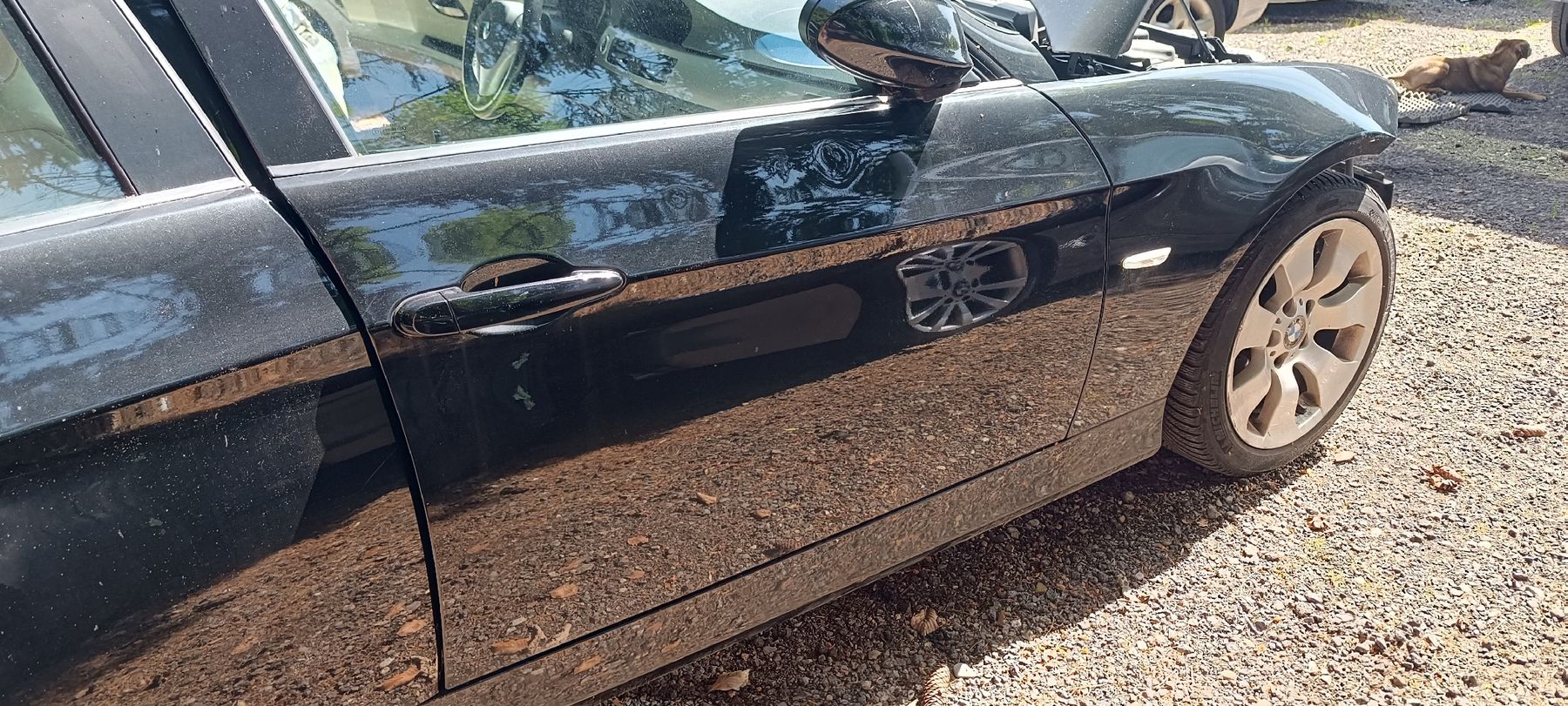 BMW Tutti pezzi di ricambio auto: Kotflügel VR E90 E91 Schwarz Metallic 475 – Usato da Zihlschlacht venduto da bra_tr2r 1
