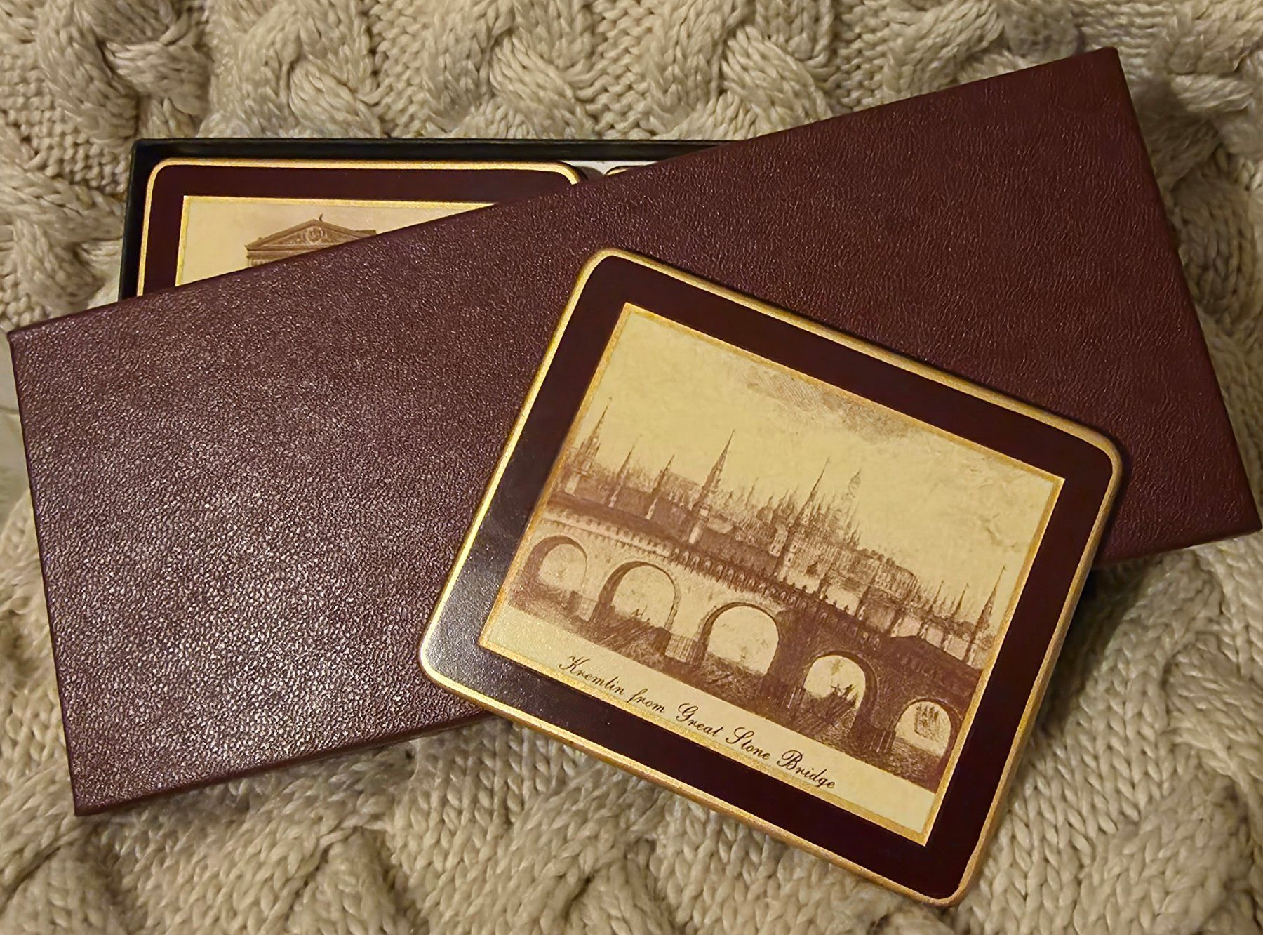 Sottobicchieri: Set de 4 sous-verres "Moscou vintage" – Nuovo (secondo la descrizione) da Genève venduto da BruceKampbell 4
