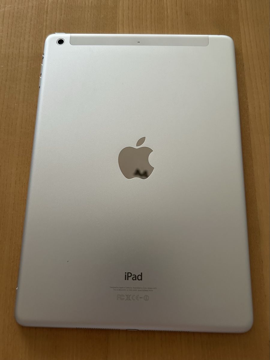 Apple Tablet PC: iPad Air  – Gebraucht aus Zug von nic_klq5