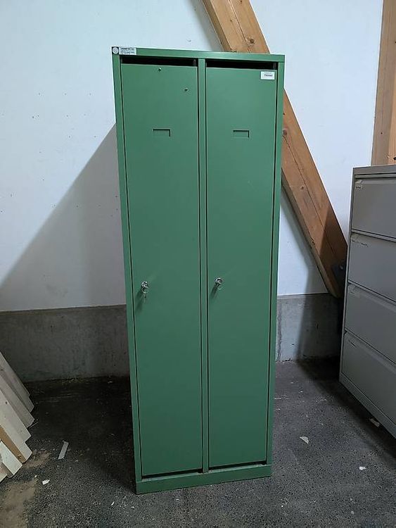 2er Spind grün (Gebraucht) in Luzern für CHF 60 – nur Abholung auf ...