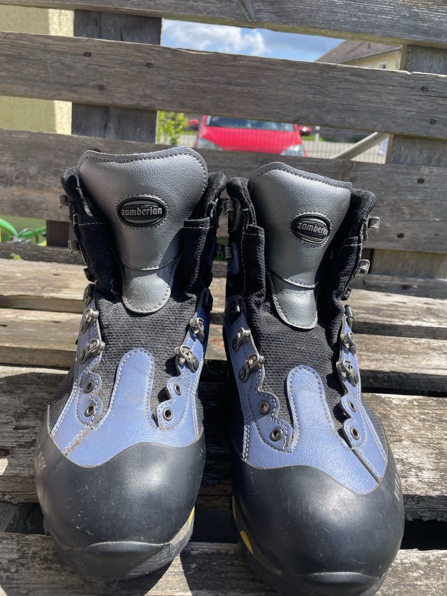 Scarpe da donna: Zamberlan Bergschuhe  – Usato da Langrickenbach venduto da leoniegasser 3