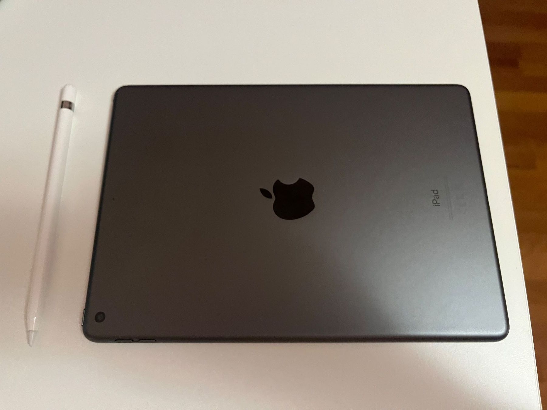 Apple Tablet PC: iPad 8. Gen. (2020) – Usato da Unterengstringen venduto da olly4 1