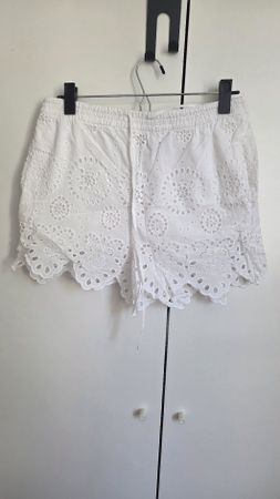 Pantaloncini bianchi ricamati estate tg M 