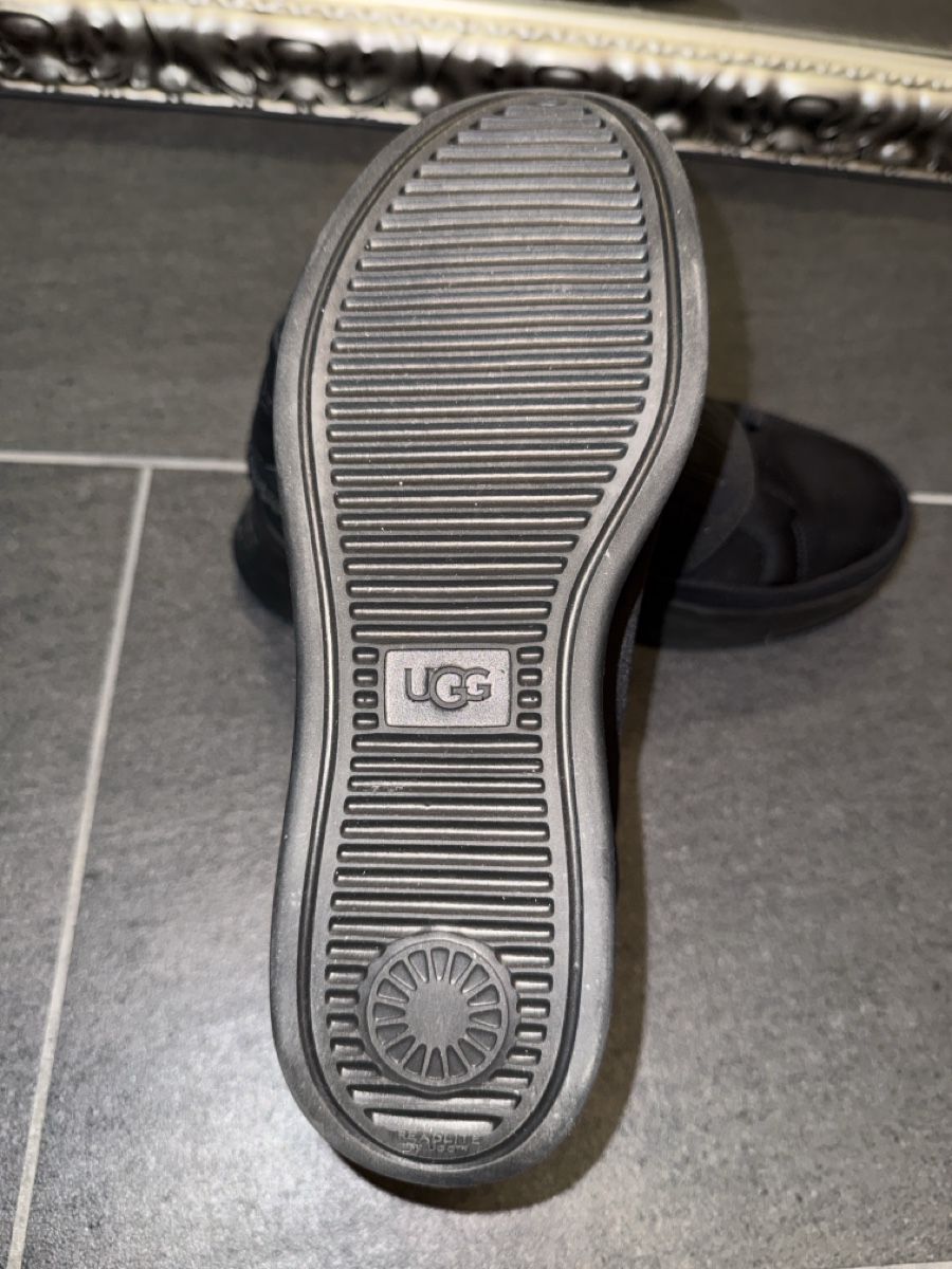 Ugg Chaussures femmes: Scarpa ugg – D'occasion à Sion par marca75 3