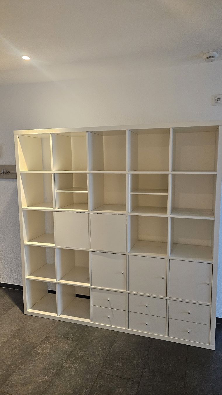 Ikea Étagères: KALLAX Regal, weiß, 182x182 cm – D'occasion à Busswil TG par 2Macchiato
