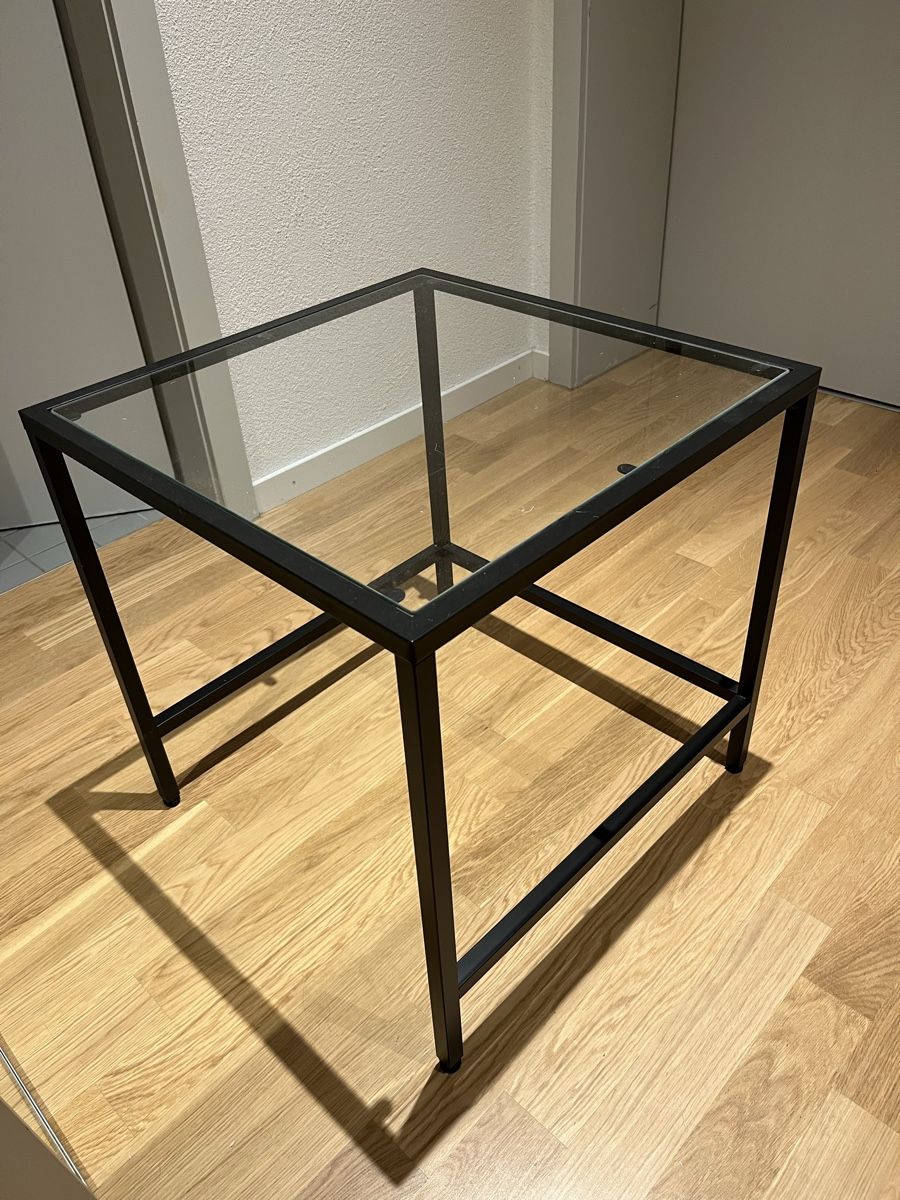Ikea Tables: VITTSJÖ table – Neuf (Voir description) à Zürich par tmj_8crz
