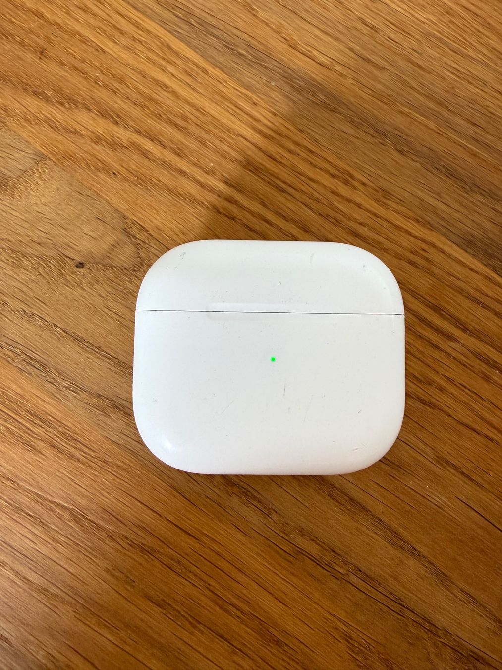 Apple Cuffie: APPLE AirPods 3 Charging Case – Usato da Lausanne venduto da Nine1982 4