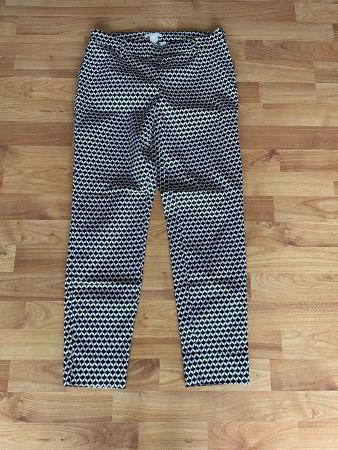 Neue Hose, schwarz-weiss gemustert, Grösse 38