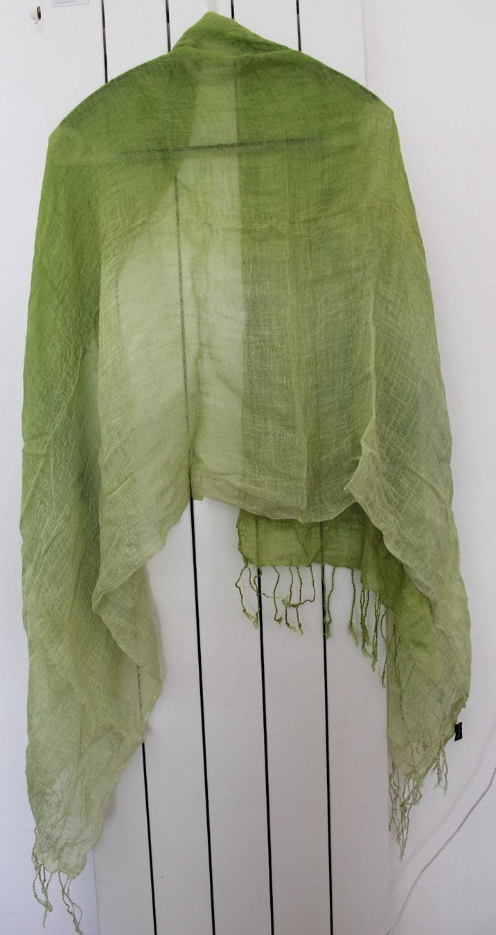Foulards & écharpes: Grüner Leinen Schal, – D'occasion à Locarno par madame-tus-sauds 1