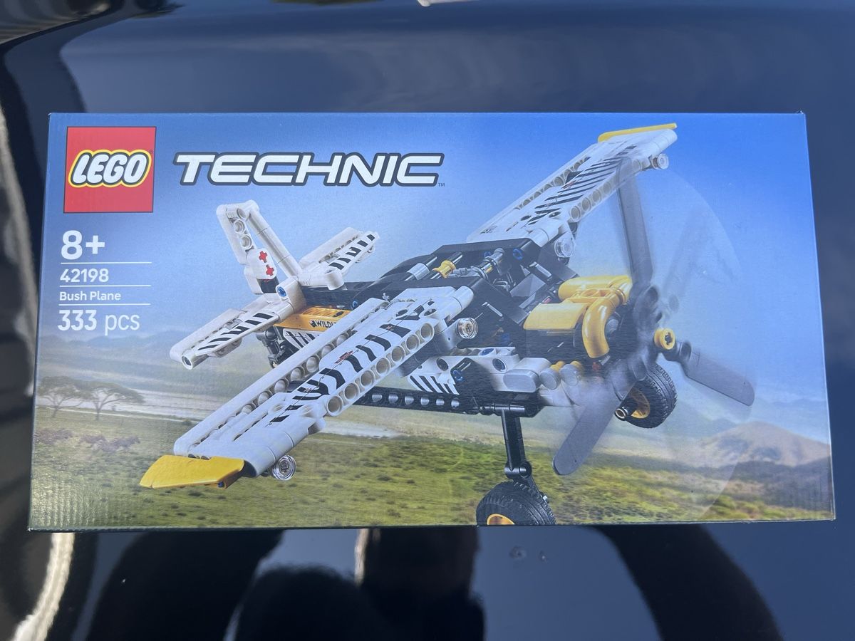 Technics Kit di costruzioni: Lego Technic Bush Plane 42198 – Nuovo e nell'imballaggio originale da Oberglatt ZH venduto da Multimix