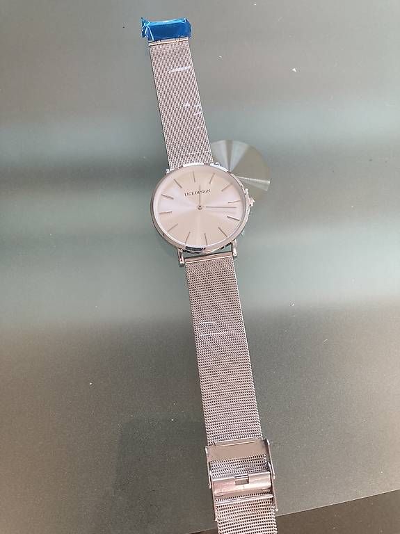 Montres: Modearmbanduhr silber – Neuf avec emballage d'origine à Grächen par jan_9wyc