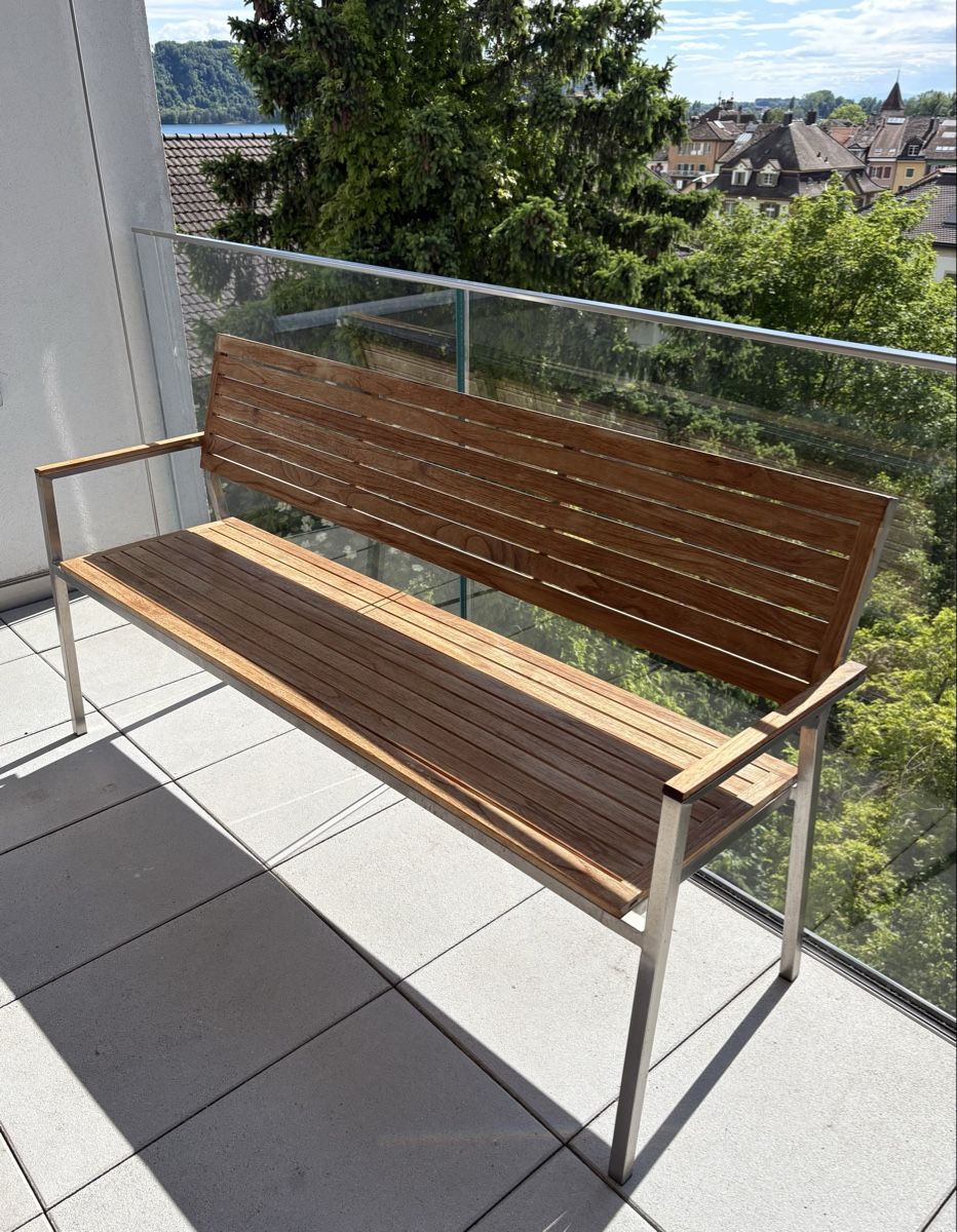 Sedie: Chaises et banc en teck – Usato da La Neuveville venduto da Sunsetrise 2