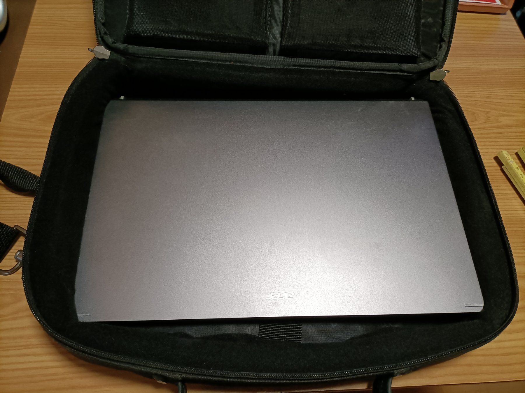 Borse: Gebrauchte Dicota Laptop Tasche - Schwarz – Usato da Schöftland venduto da Snacketti7 3