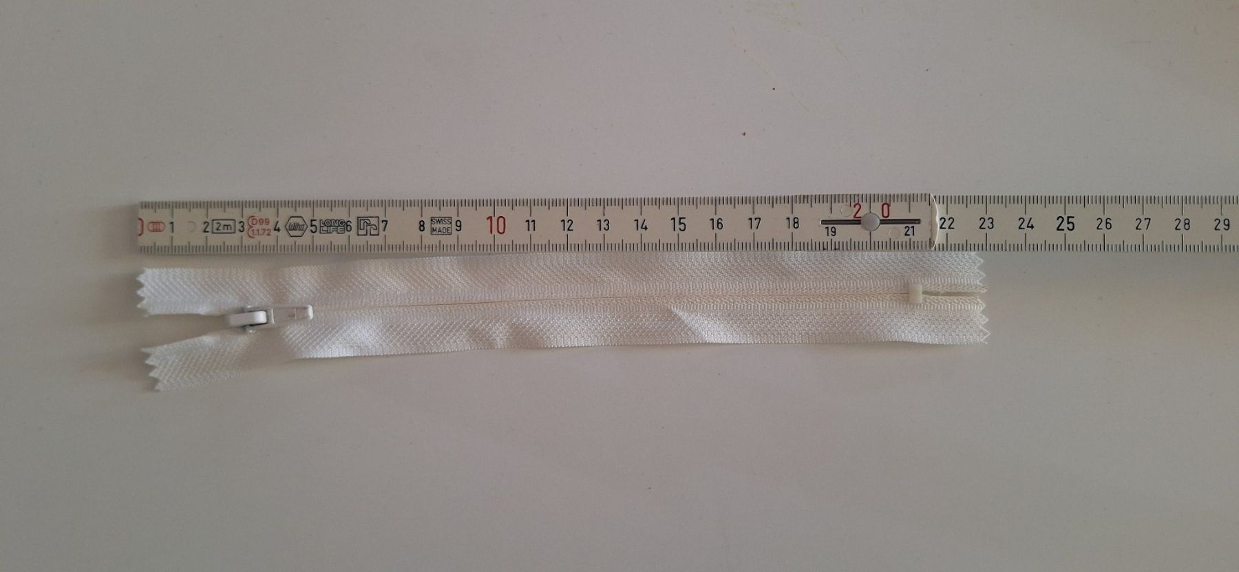 Tessuti: Reisverschluss 20cm weiss – Usato da Wetzikon ZH venduto da NaWetzi