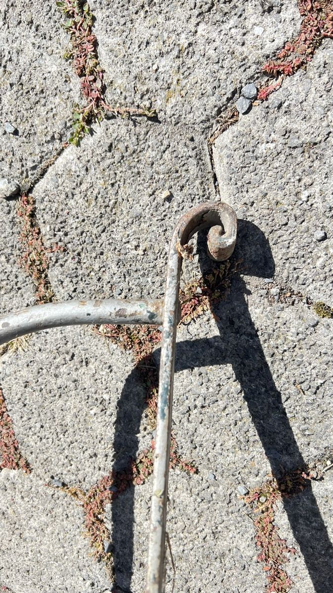 Tavoli: Antiker Gartentisch aus Metall – Usato da Vilters venduto da Antik2016 6