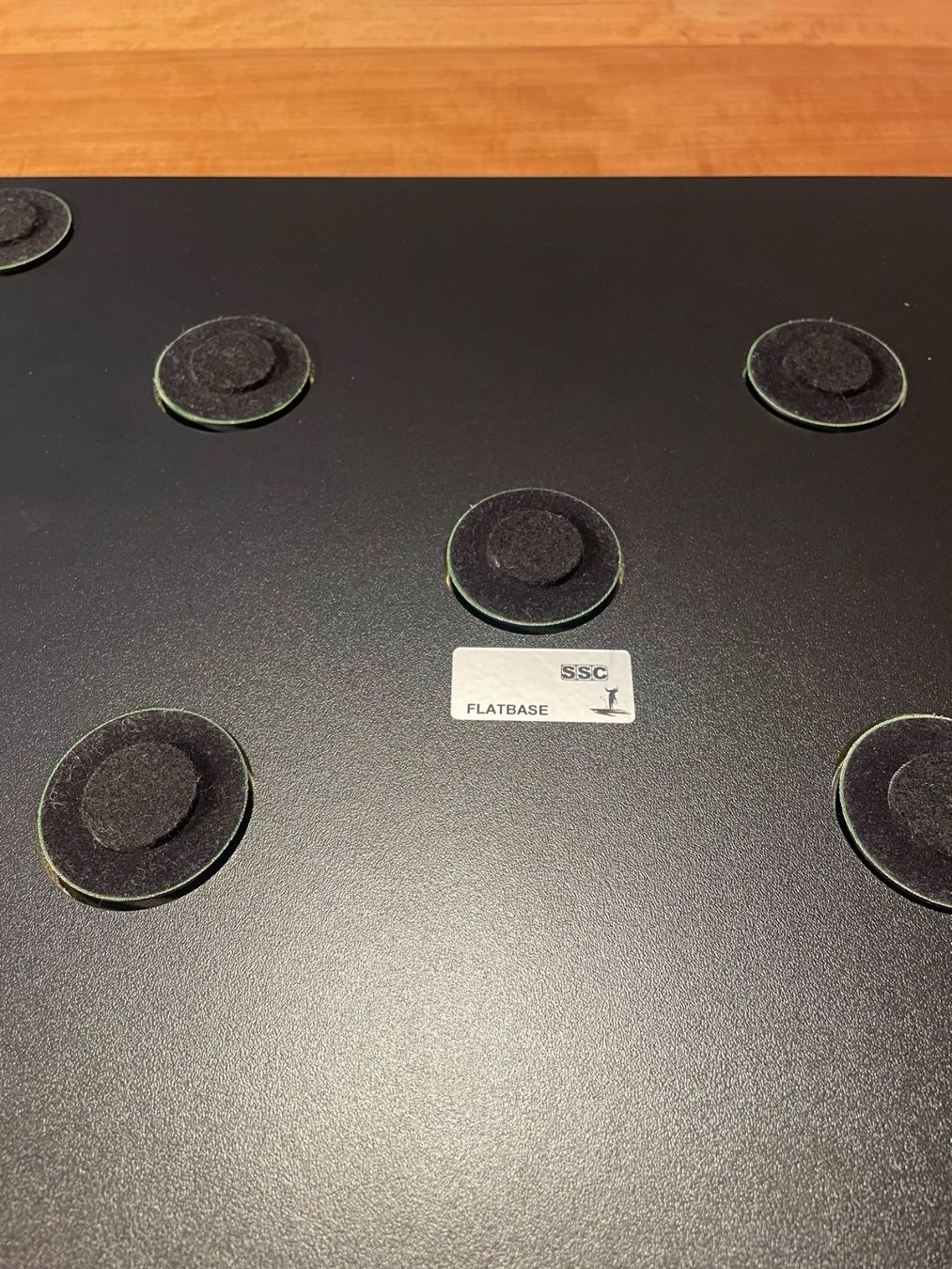 Supporti a parete: SSC Flatbase (Hifi Geräte Basis, Equipment base) – Usato da Zürich venduto da baueso 3