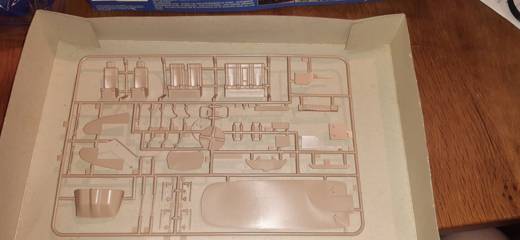 Revell Modellbausätze & Standmodelle: MBB BK 117 A-3 Space Ship 1:32 REVELL – Gebraucht aus Fehraltorf von  4