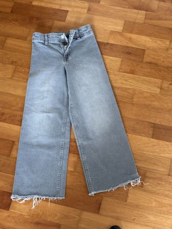 Zara Jeans weit geschnitten hellgrau (8 - 9 J.)