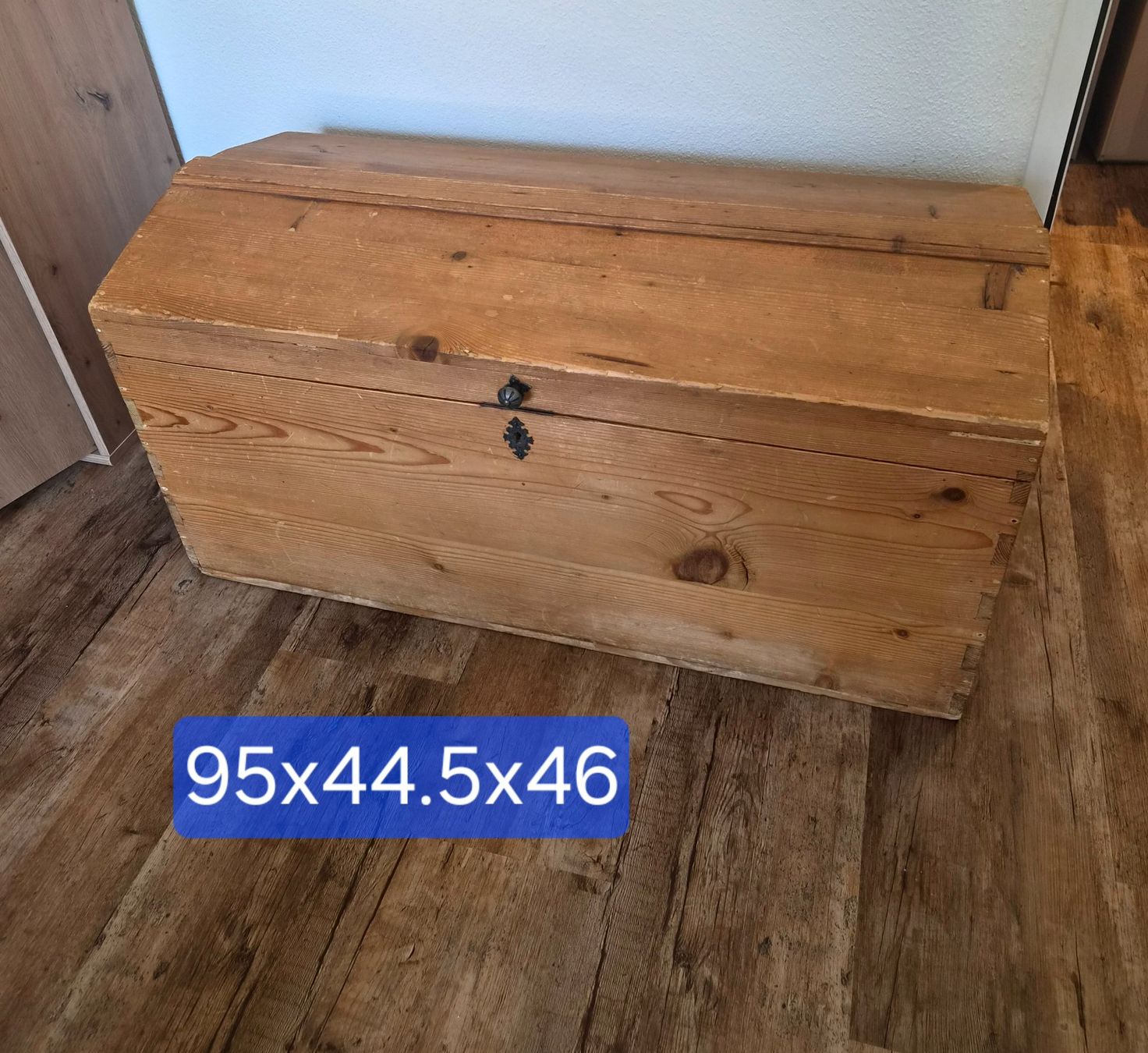 Truhen: Holztruhe – Gebraucht aus Kaltbrunn von melevolpe