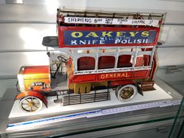 Antiker Londoner Doppeldecker Bus aus Blech Blechspielzeug