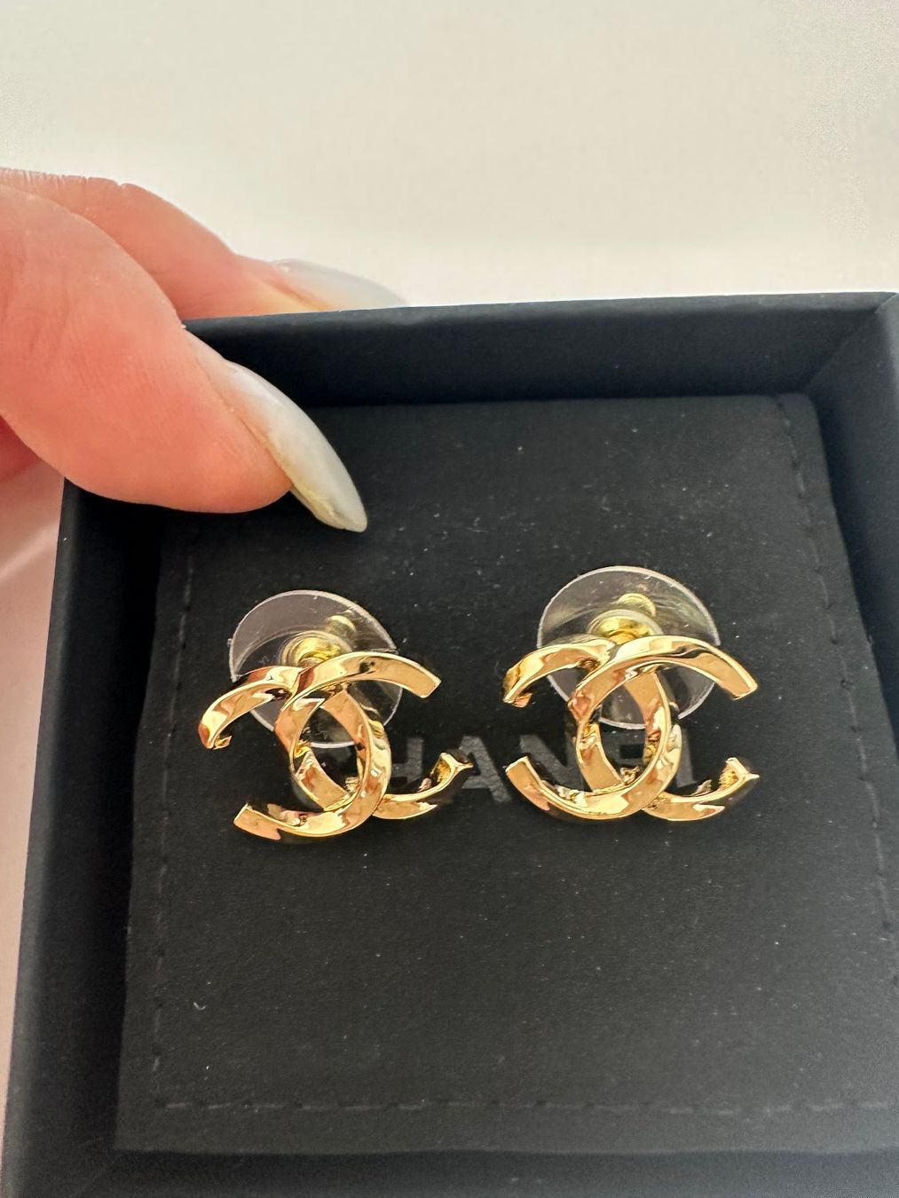 Chanel Ohrringe & -stecker: Chanel Ohrringe – Gebraucht aus Steinmaur von regenbogen052