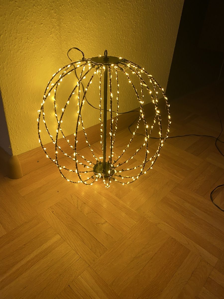 Guirlandes lumineuses: Leuchtkugel – D'occasion à Therwil par Blume814