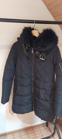 Wintermantel Schwarz mit Fellkapuze, Grösse L, Top!