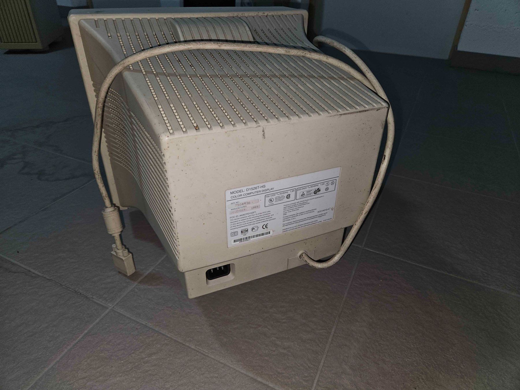Dell Fernseher: Dell Trinitron D1526T PC CRT – Defekt aus Hauterive NE von ariashopch 2