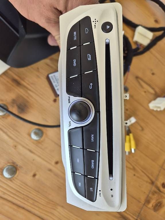 Navigationsgeräte: Auto Navi / CD / DAB Renault Megane 3 – Neu und originalverpackt aus Hugelshofen von Rogoli 1