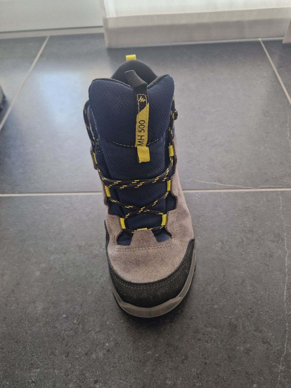 Scarpe per ragazzi: Scarpone Montagna bimbo – Usato da Massagno venduto da fabionyc