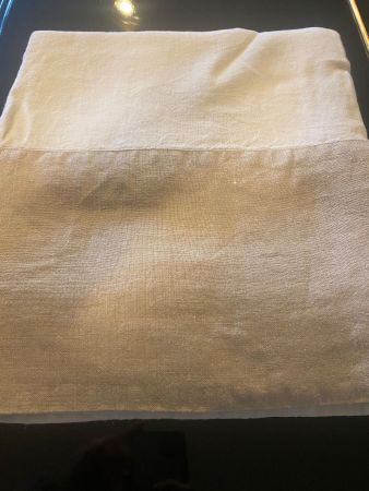 Tischtuch quadratisch aus Leinen / Nappe carrée en lin beige