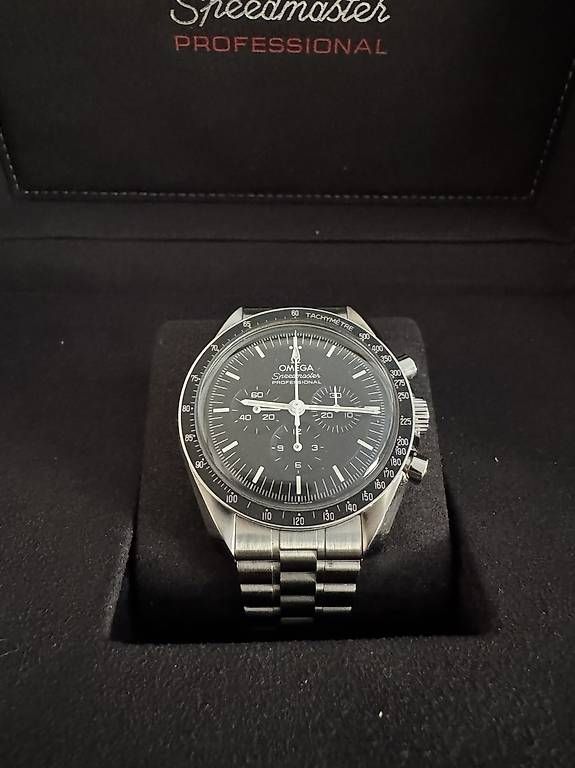 Uhren: Omega Speedmaster Moonwatch Professional – Gebraucht aus Gordola von ang_hqf9