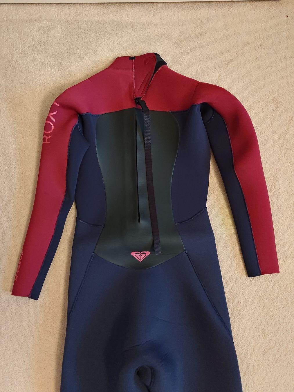 Roxy Completi & Tailleur: Wetsuit Roxy, size 8, 3/2mm, as new – Nuovo (secondo la descrizione) da Zürich venduto da 01138899 3