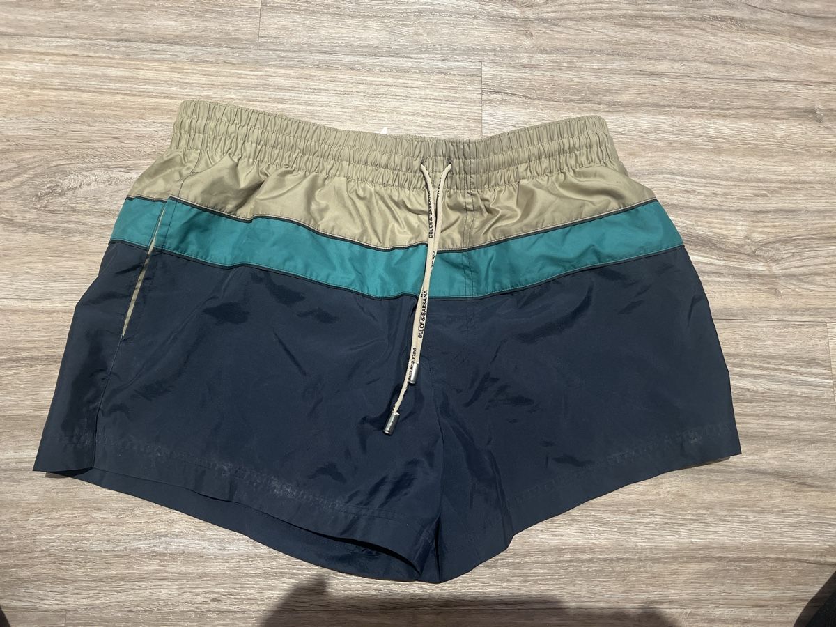 Dolce & Gabbana Costumi da bagno: Badehose Dolce & Gabbana Mehrfarbig Grösse M – Usato da Lampenberg venduto da boom_123