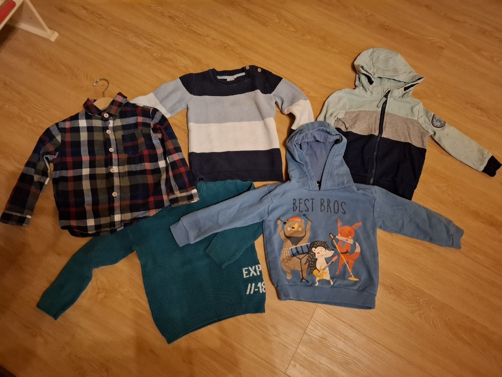 Maglioni & Felpe: Pulloverset Gr. 98 für Jungs – Usato da Riggisberg venduto da simsalabim020