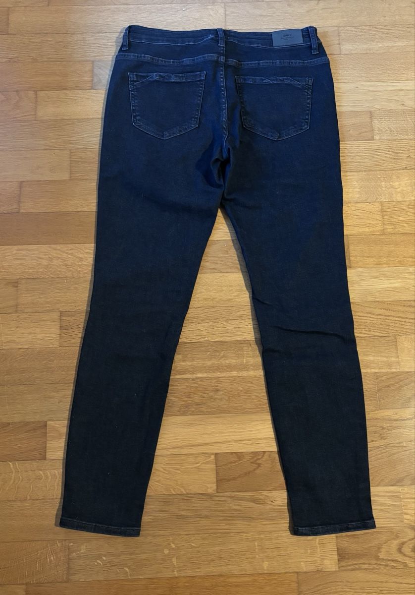 Only Jeans: Only Skinny Jeans Grösse L – Nuovo (secondo la descrizione) da Brugg AG venduto da ann_stf7 1