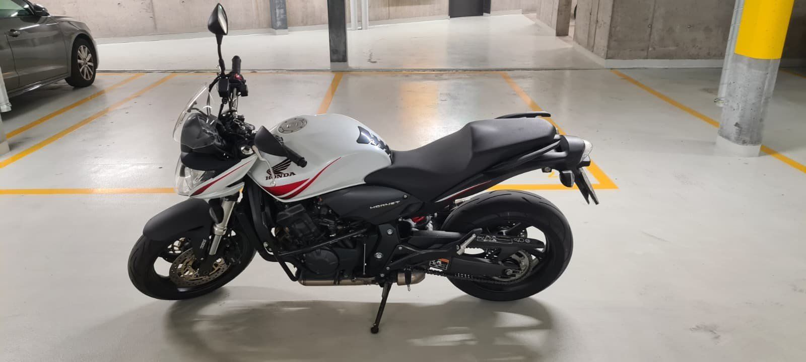 Honda Strada: Honda Hornet CB600FA – Usato da Tafers venduto da Meurio