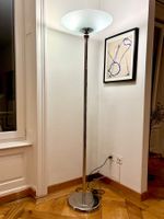 Stehlampe