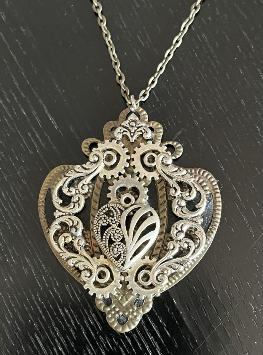 Catenine: Kette im Steampunk Stil / Unikat / Herz – Nuovo (secondo la descrizione) da Biel/Bienne venduto da LadyDita