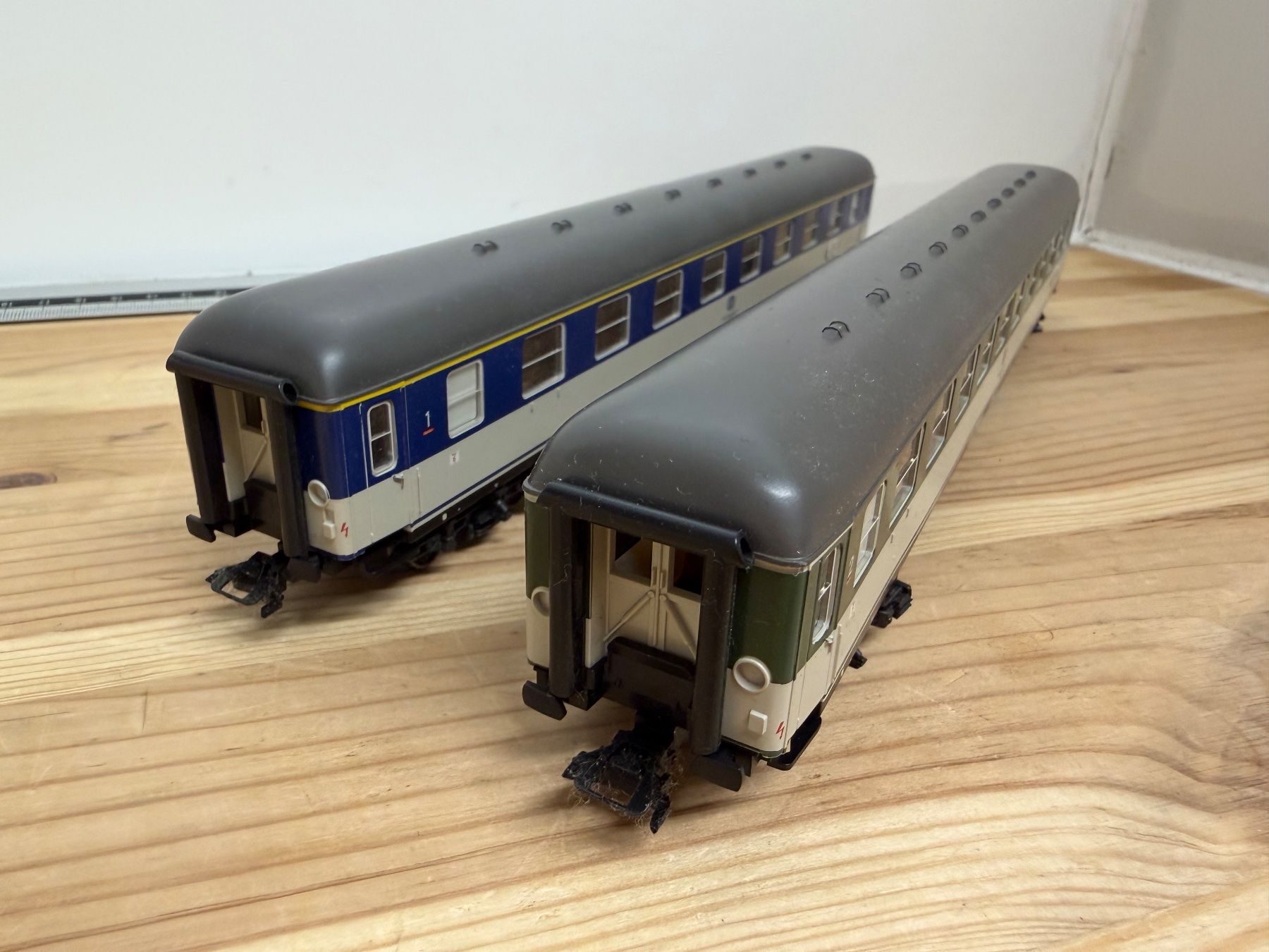 Märklin Modelleisenbahnen: Märklin 42943 Schnellzugwagen-Set – Gebraucht aus Büsserach von ModellbahnDepot 6