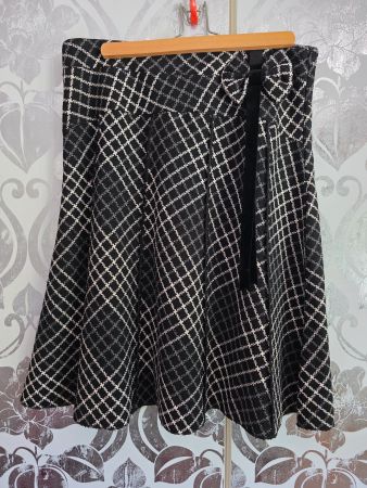 Eleganter Rock im Chanel-Stil, Grösse 40