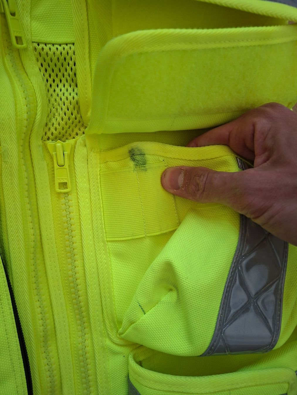 Gilet & Giacche: Gilet intervention/medic haute visibilité – Usato da Bern venduto da Thorsen31 2