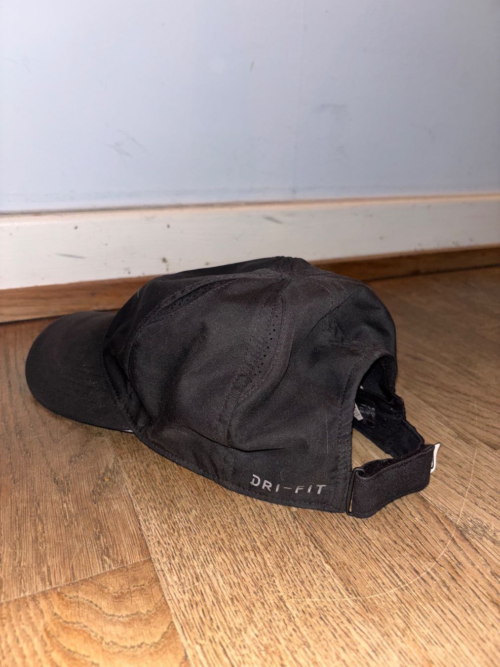 Copricapi, berretti & cappellini: Nike Featherlight Running Cap – Usato da Wetzikon ZH venduto da Spikeleo_ricard 2