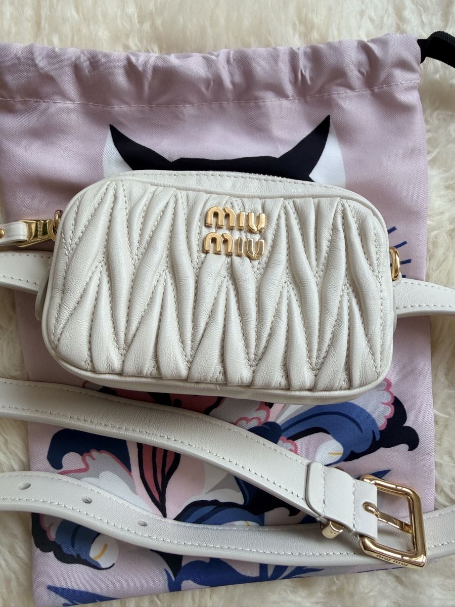 Miu Miu Borse da donna: Sac miu miu belt bag neuf – Usato da Lausanne venduto da Meganelausanne