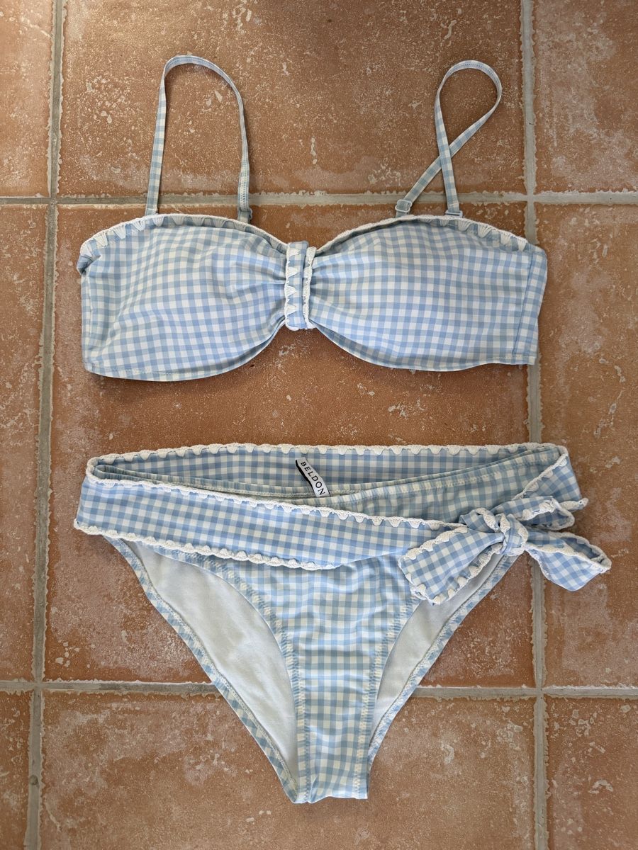 Beldona Maillots de bain & Bikinis: Bikini Beldona Karo hellblau/weiss Gr. 40 – D'occasion à Lyss par Landleben0