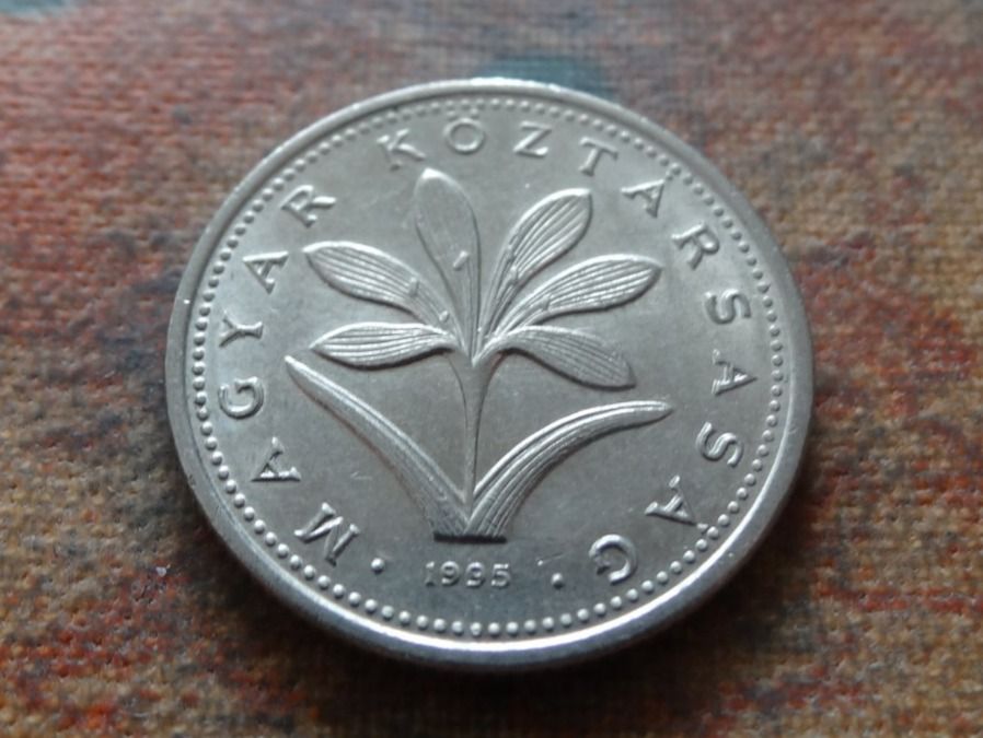 Toutes les monnaies: HONGRIE  2  Forint  1995 – D'occasion à Romanel-sur-Lausanne par Swift13