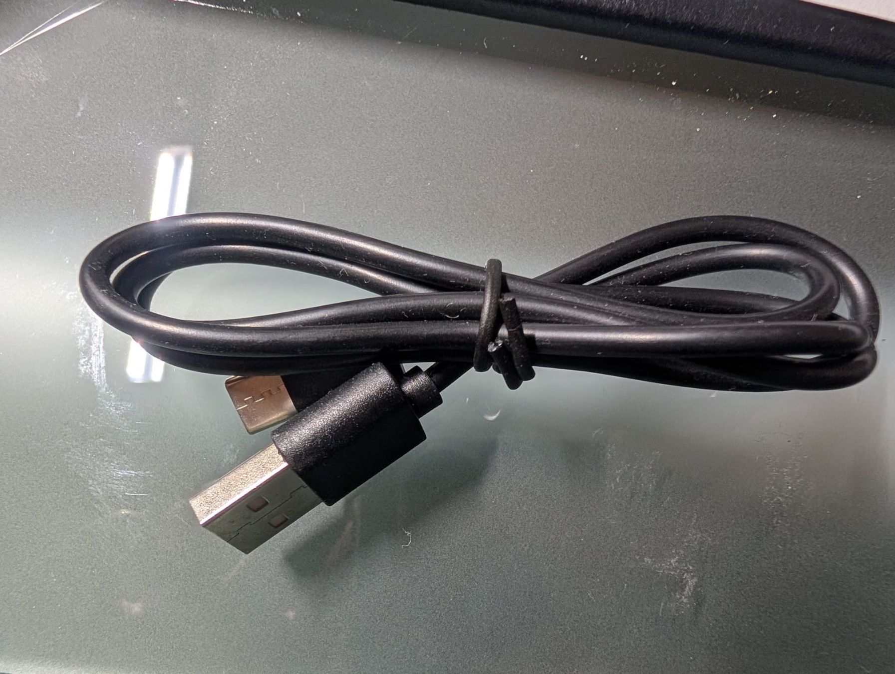 Cavi: USB A — USB C 80cm NEW – Nuovo e nell'imballaggio originale da Sonceboz-Sombeval venduto da michael.l
